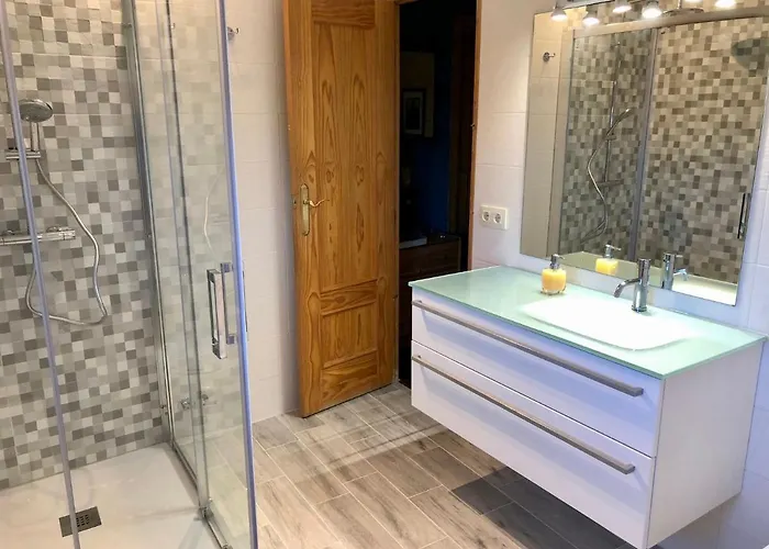 Casa En El Corazón De Gredos, Amplia Y Agradable. *