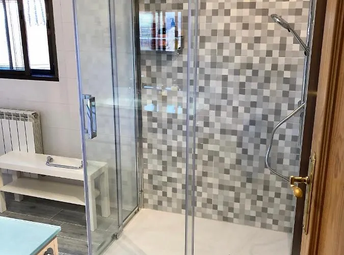 Casa En El Corazón De Gredos, Amplia Y Agradable. *